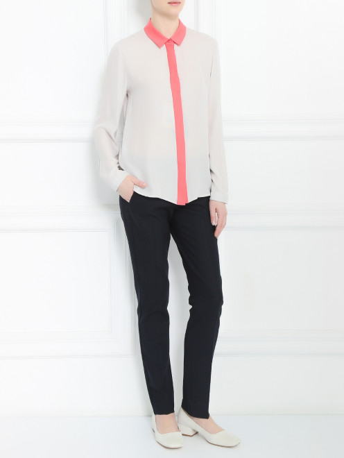Блуза из шелка свободного кроя с контрастной отделкой Emporio Armani - Модель Общий вид