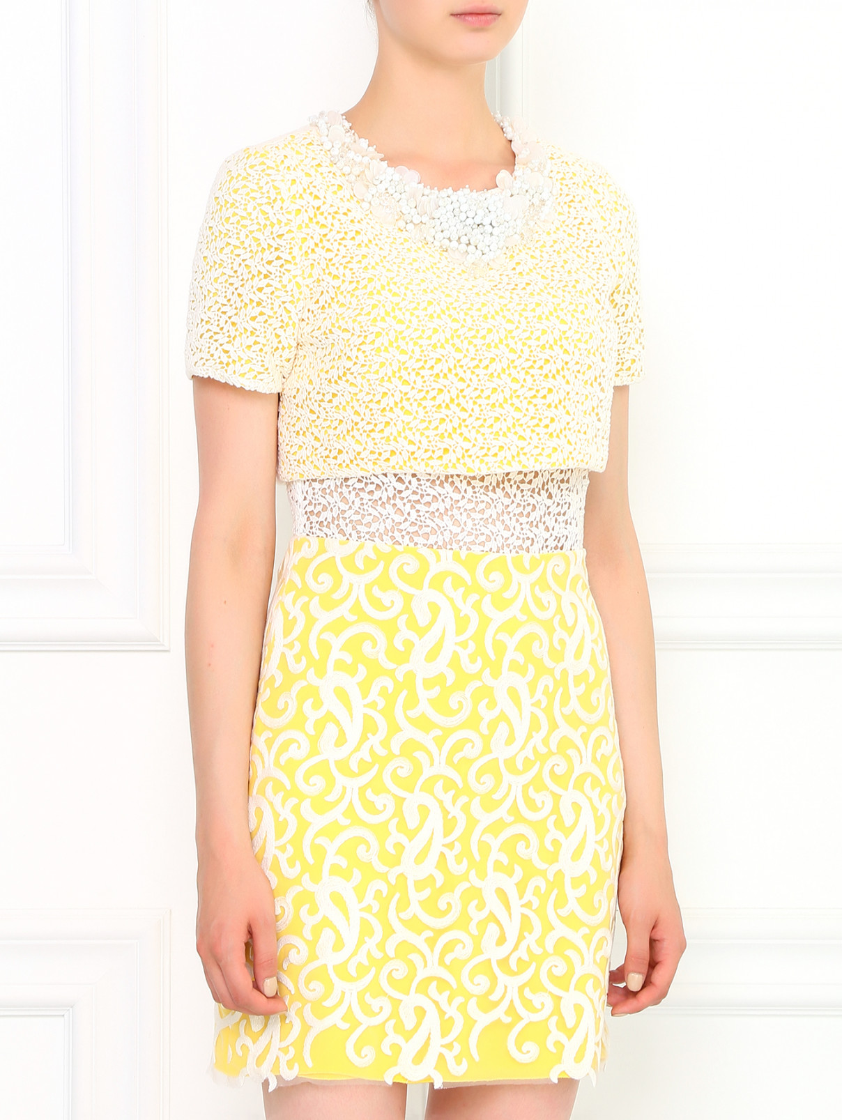 Платье из хлопка с вышивкой и аппликацией из бусин VELOUDAKIS  –  Модель Верх-Низ  – Цвет:  Желтый