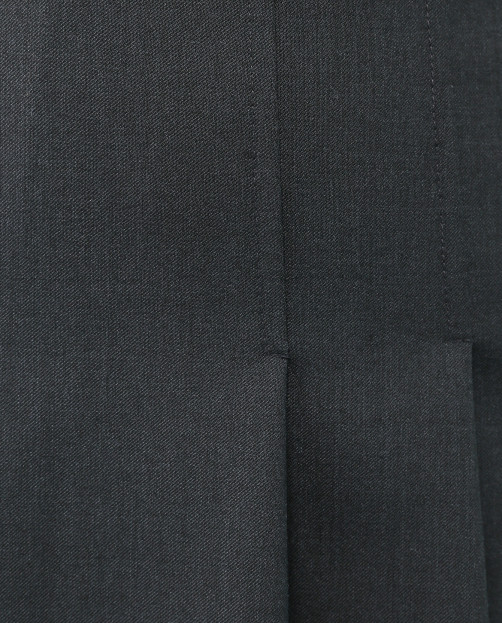 Классическая юбка-мини с симметричными складками Merсi - Деталь